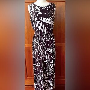 Zenergy by Chico’s brown and White Patterned Dress